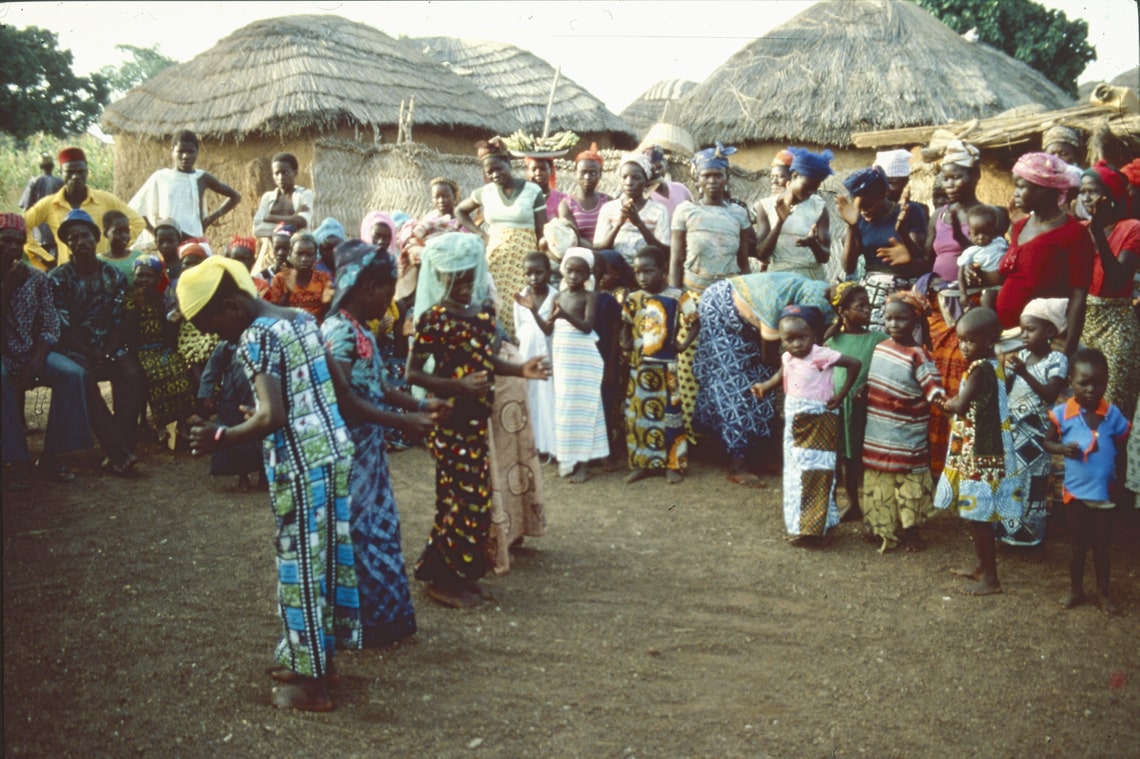 Simpa dancers