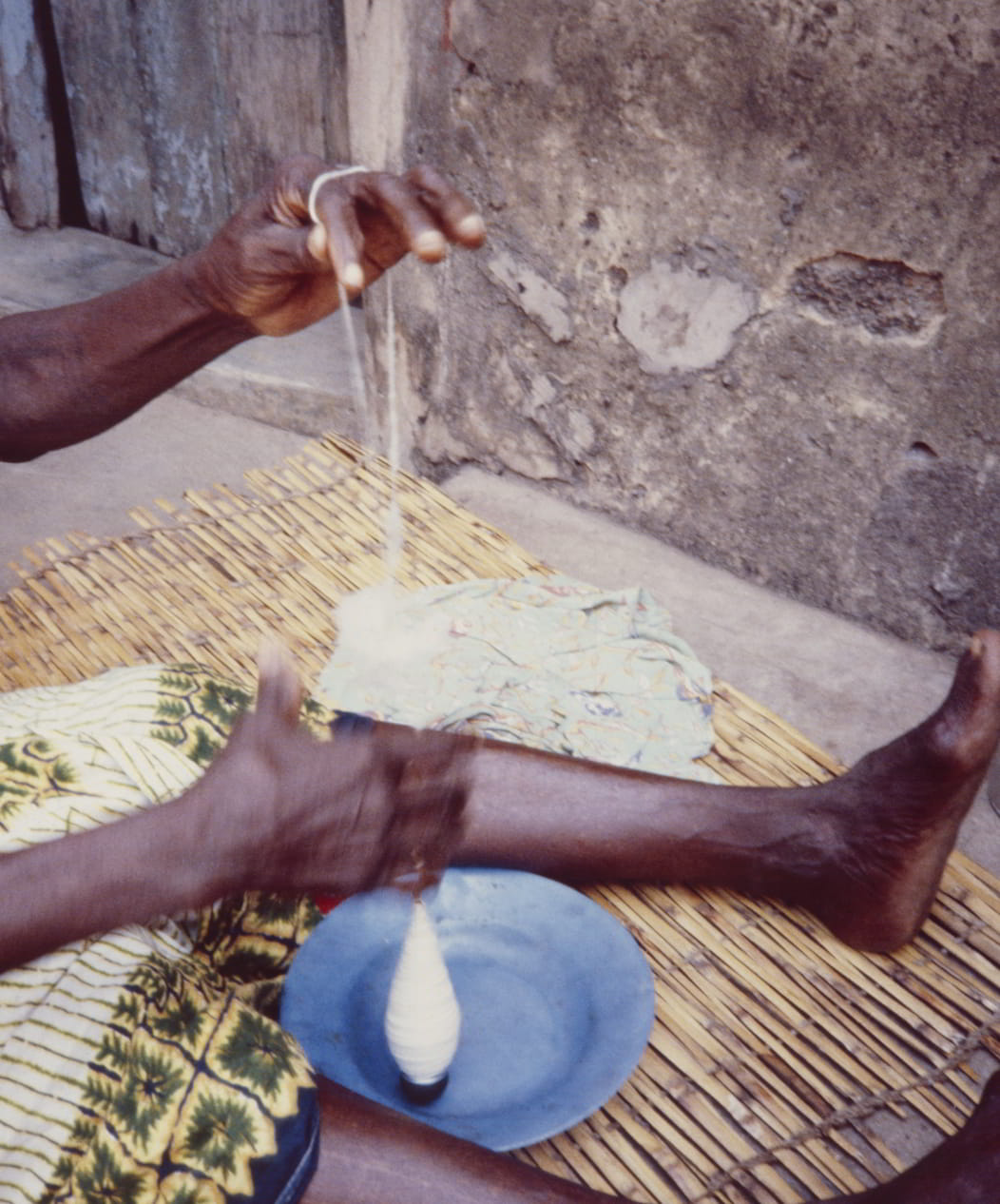 spinning cotton